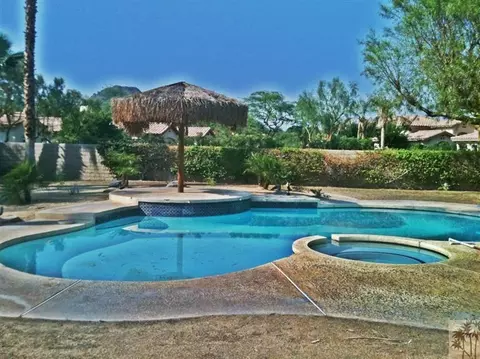 49005 Tango Ct, La Quinta, CA 92253 photo 3