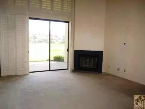 80667 Oaktree, La Quinta, CA 92253 photo 2