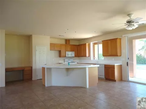 47383 Half Moon Ct, Indio, CA 92201 photo 4