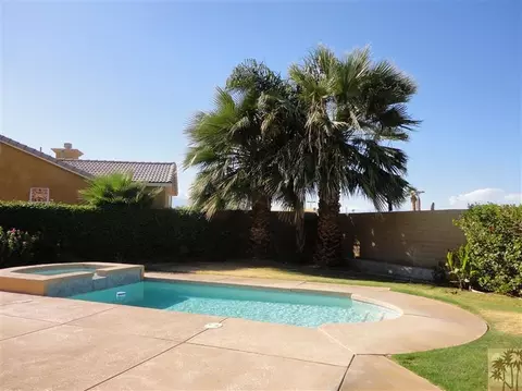 47383 Half Moon Ct, Indio, CA 92201 photo 3