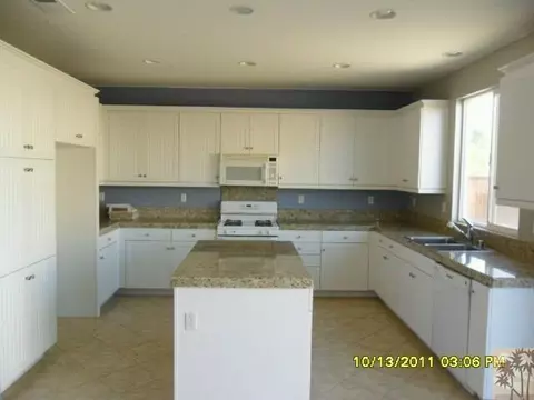 4510 Cassiope Ct, Hemet, CA 92545 photo 2