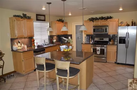41707 Beadling Rd, Bermuda Dunes, CA 92203 photo 2