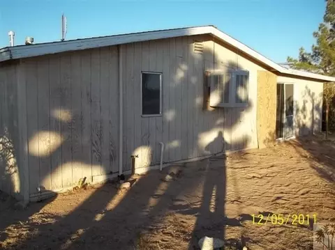 555 Polands Way, Landers, CA 92285 photo 15