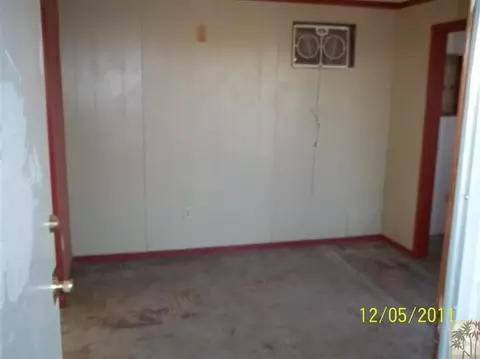 555 Polands Way, Landers, CA 92285 photo 8