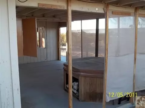 555 Polands Way, Landers, CA 92285 photo 14
