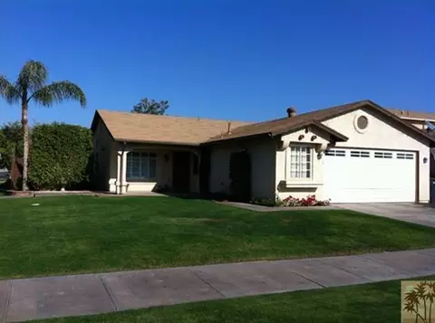 2490 W Orange Ave, El Centro, CA 92243 photo 1