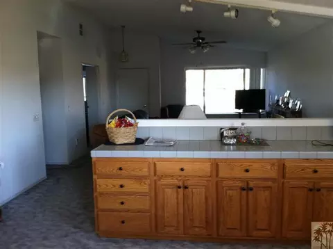 45472 Yale St, Indio, CA 92201 photo 4