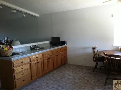 45472 Yale St, Indio, CA 92201 photo 5