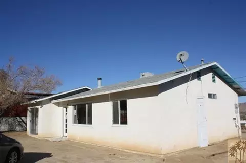 61858 Crest Circle Dr, Joshua Tree, CA 92252 photo 1