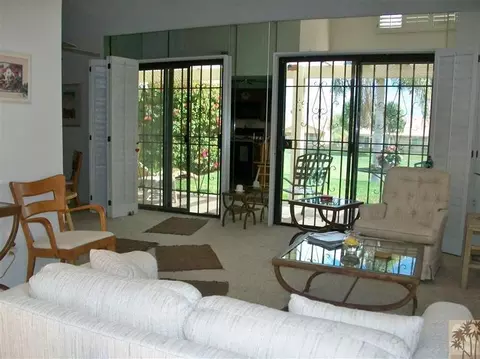 49228 Wayne St, Indio, CA 92201 photo 2