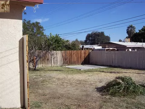 83121 Emerald Ave, Indio, CA 92201 photo 9