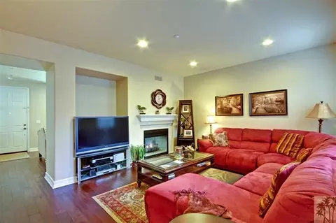 16 Passflora Ln, Ladera Ranch, CA 92694 photo 2