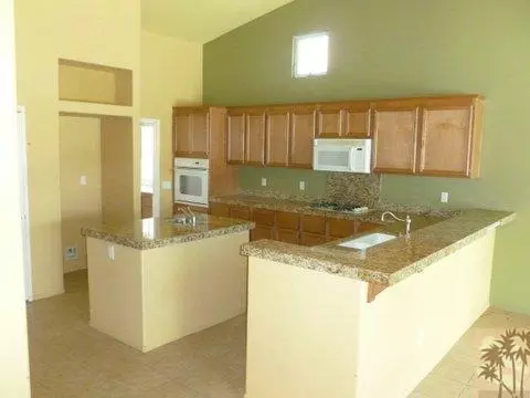49346 Wayne St, Indio, CA 92201 photo 4
