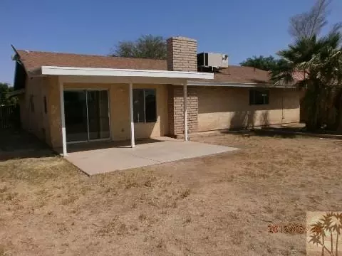 2028 Woodside Dr, El Centro, CA 92243 photo 3