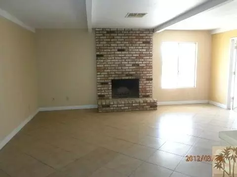 2028 Woodside Dr, El Centro, CA 92243 photo 4