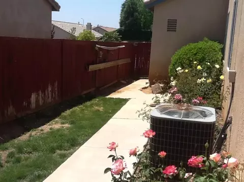734 Falling Leaf Ln, Banning, CA 92220 photo 2
