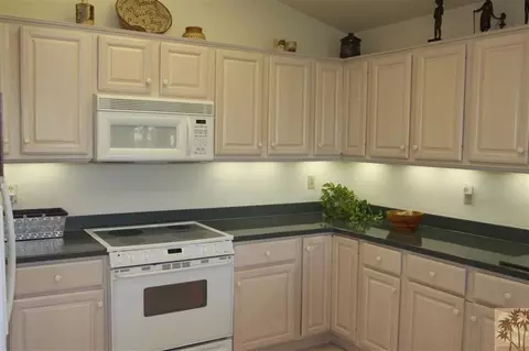 42944 Scirocco Rd, Palm Desert, CA 92211 photo 5