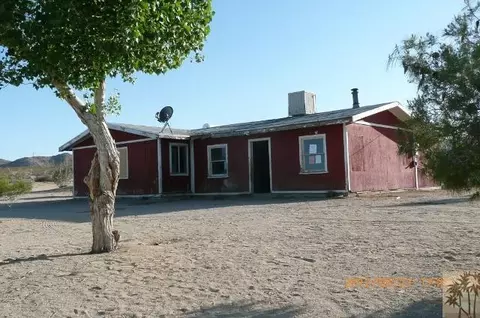 3122 Dusty Mile Rd, Landers, CA 92285 photo 1