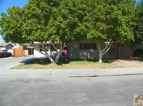 43740 W Circle Dr, Indio, CA 92201 photo 2