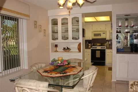 49072 Eisenhower Dr, Indio, CA 92201 photo 3