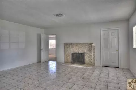 43682 Main St, Indio, CA 92201 photo 2