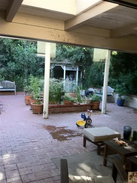 385 N Flint Ave, Long Beach, CA 90814 photo 2