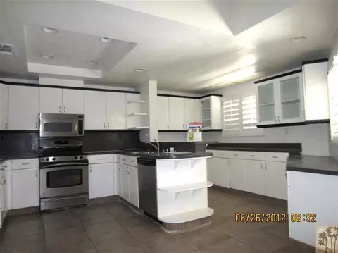 49010 Balada Ct, La Quinta, CA 92253 photo 5