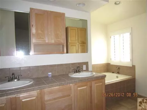 49010 Balada Ct, La Quinta, CA 92253 photo 14