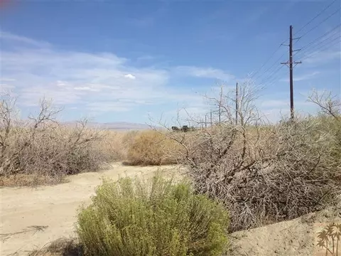 51752 Calhoun St, Indio, CA 92201 photo 8