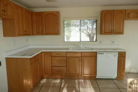56005 University Blvd, Landers, CA 92285 photo 9