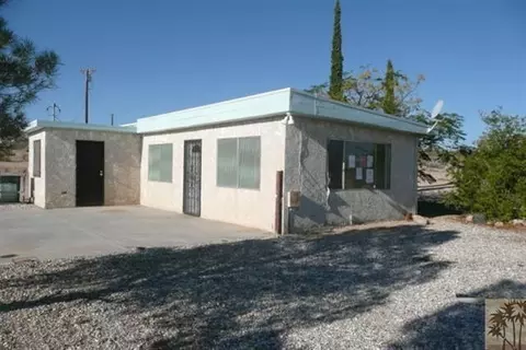 56005 University Blvd, Landers, CA 92285 photo 1