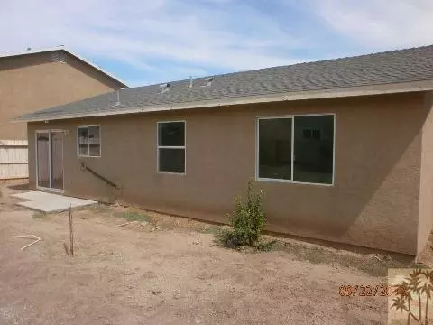 1063 Pine Ct, Brawley, CA 92227 photo 2