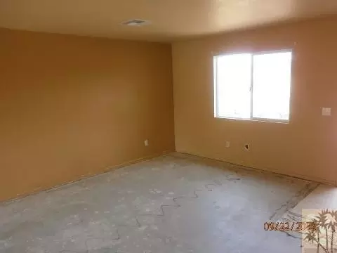 1063 Pine Ct, Brawley, CA 92227 photo 3