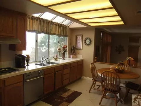 2955 Juniper Dr, Corona, CA 92882 photo 6
