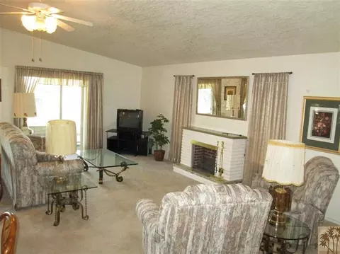 35320 S Border, Thousand Palms, CA 92276 photo 2