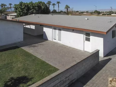 44594 Windsor Dr, Indio, CA 92201 photo 2