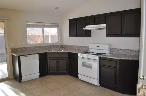 83265 Beverly Ct, Indio, CA 92201 photo 5