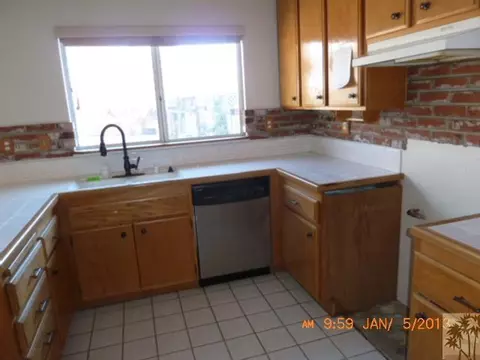 37266 Downing St, Palmdale, CA 93550 photo 9