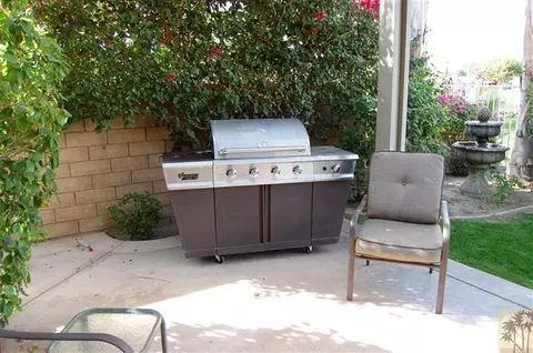 82536 Grant Dr, Indio, CA 92201 photo 4