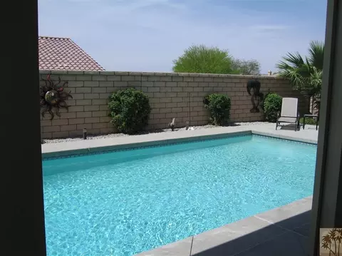 41309 Hanover St, Indio, CA 92203 photo 2
