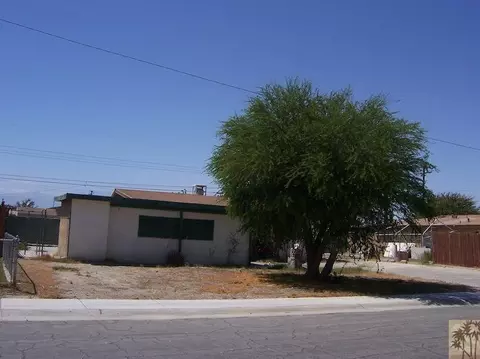 43553 Apache St, Indio, CA 92203 photo 2