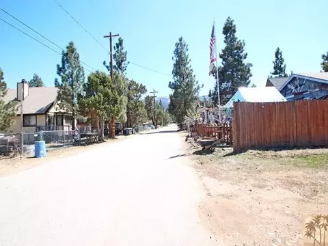 871 Pine Ln, Big Bear City, CA 92314 photo 13