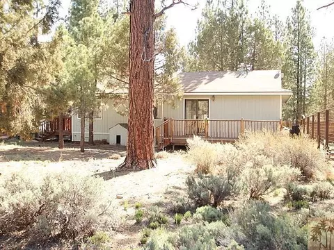 951 D Ln, Big Bear City, CA 92314 photo 16