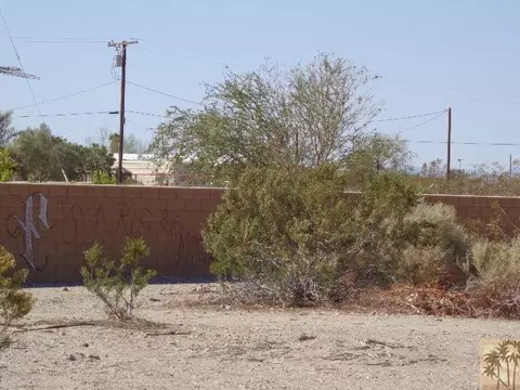 2571 Sea, Lite, CA 92274 photo 8