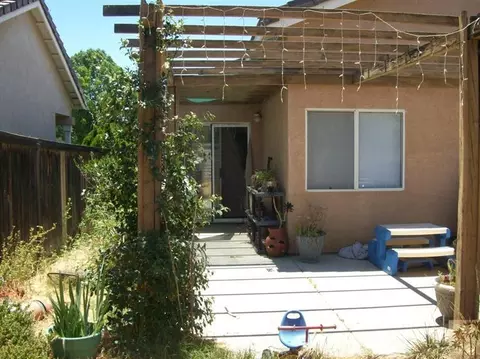 1376 Yukon Ave, Perris, CA 92571 photo 11