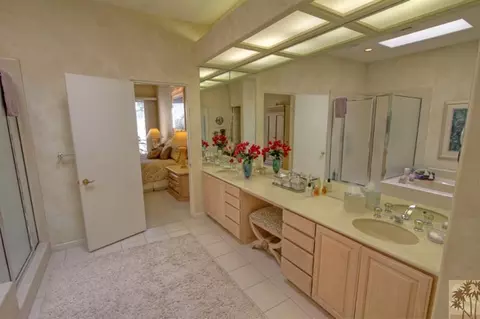 527 Desert Holly Dr, Palm Desert, CA 92211 photo 15