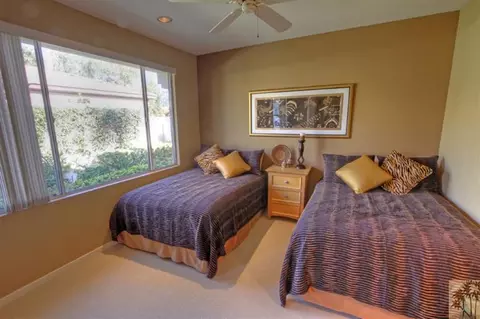 527 Desert Holly Dr, Palm Desert, CA 92211 photo 16
