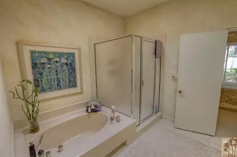 527 Desert Holly Dr, Palm Desert, CA 92211 photo 14