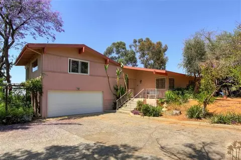 673 E Sunset Dr N, Redlands, CA 92373 photo 3
