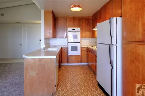 673 E Sunset Dr N, Redlands, CA 92373 photo 9